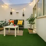 Giati - Cortile Privato & Metro Nyaraló