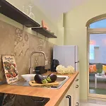 Giati - Cortile Privato & Metro Catania