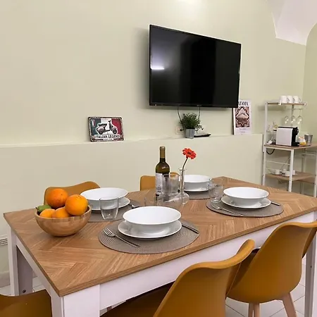 Giati - Cortile Privato & Metro *