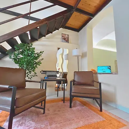 Giati - Cortile Privato & Metro * Κατάνια